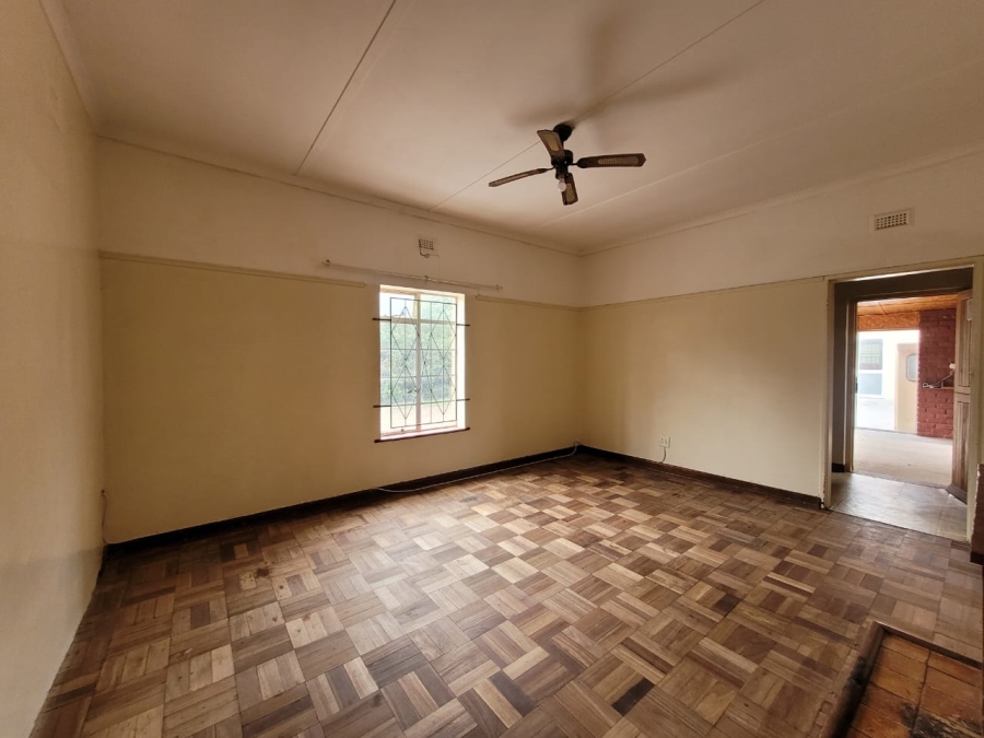 To Let 3 Bedroom Property for Rent in Humansdorp Eastern Cape